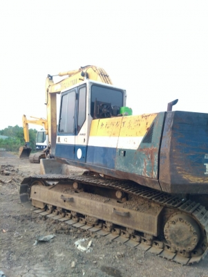 รถแบคโฮ KOMATSU PC200 รถสภาพดี ช่วงล่างเต็ม เอวแน่น ไฟฟ้าครบ พร้อมใช้งาน มี VDO การทำงานให้ชม