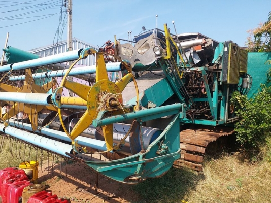 ขายรถเกี่ยวข้าว เครื่อง195 เทอร์โบว์ ช่วงล่าง12 ปั๊ม22 อุ้ม2.5ตัน