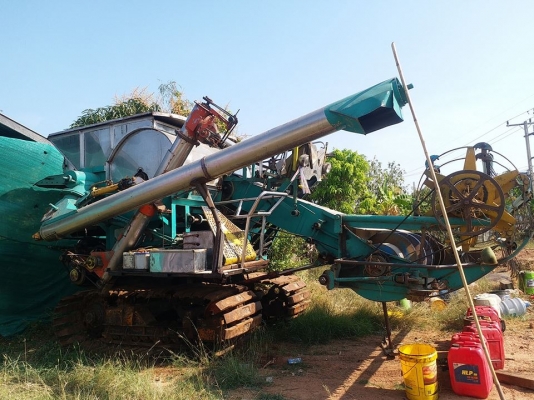 ขายรถเกี่ยวข้าว เครื่อง195 เทอร์โบว์ ช่วงล่าง12 ปั๊ม22 อุ้ม2.5ตัน ขายรถเกี่ยวข้าว เครื่อง195 เทอร์โบว์ ช่วงล่าง12 ปั๊ม22 อุ้ม2.5ตัน