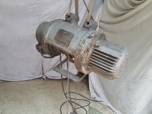 ขายรอกสลิงไฟฟ้าไต้หวันยกได้500kg.ไฟบ้าน220v.