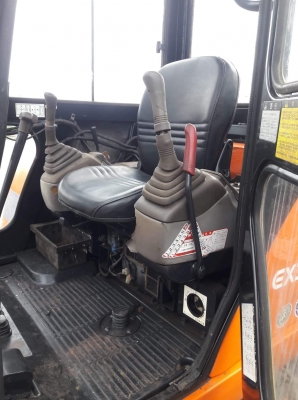 ขายจ้า..HITACHI EX30-2 เก่านอกแท้  สภาพสวย  เครื่องปั๊มแห้ง ใช้งานมาน้อย  ลองระบบกันได้ทุกวัน โทร 089-3818694 จ๊อย