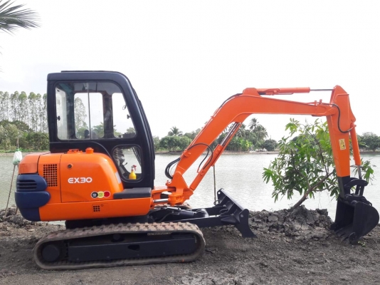 ขายจ้า..HITACHI EX30-2 เก่านอกแท้  สภาพสวย  เครื่องปั๊มแห้ง ใช้งานมาน้อย  ลองระบบกันได้ทุกวัน โทร 089-3818694 จ๊อย
