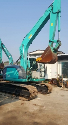 มาใหม่จ้า..KOBELCO SK135SR-1E YY03 เก่านอกแท้  สภาพสวย เดิมๆๆ  เครื่องปั๊มแห้ง ลองระบบกันได้ทุกวัน โทร 089-3818694 จ๊อย
