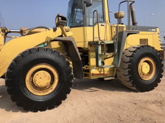 ขายรถตักล้อยาง KOMATSU WA400-3 นำเข้าเองจากญี่ปุ่น สภาพสวยพร้อมใช้ มีVDOการทำงานครับ