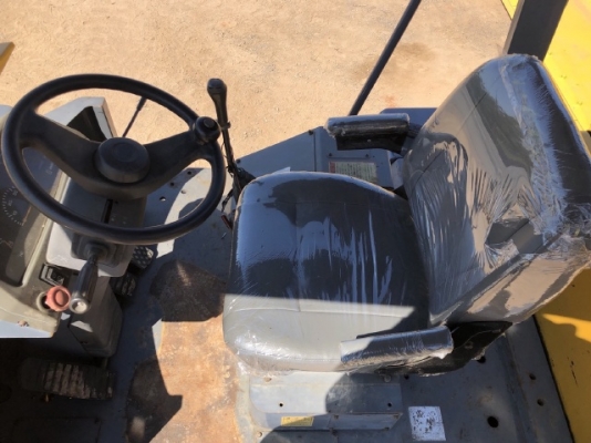 ขายรถตักล้อยาง TCM E830 (เท่าเทียบ WA100) นำเข้าเองจากญี่ปุ่น สภาพสวยพร้อมใช้ มีVDOการทำงานครับ