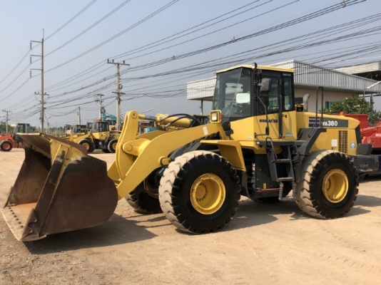 ขายรถตักล้อยาง KOMATSU WA380-5 นำเข้าเองจากญี่ปุ่น สภาพสวยพร้อมใช้ มีVDOการทำงานครับ