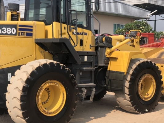 ขายรถตักล้อยาง KOMATSU WA380-5 นำเข้าเองจากญี่ปุ่น สภาพสวยพร้อมใช้ มีVDOการทำงานครับ