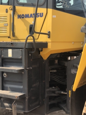 ขายรถตักล้อยาง KOMATSU WA380-5 นำเข้าเองจากญี่ปุ่น สภาพสวยพร้อมใช้ มีVDOการทำงานครับ