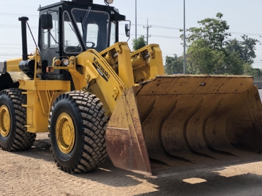 ขายรถตักล้อยาง KAWASAKI KLD80Z (เทียบเท่า WA350) นำเข้าเองจากญี่ปุ่น สภาพสวยพร้อมใช้ มีVDOการทำงานครับ