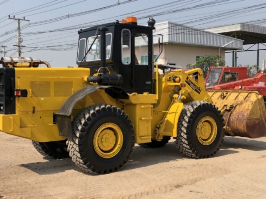 ขายรถตักล้อยาง KAWASAKI KLD80Z (เทียบเท่า WA350) นำเข้าเองจากญี่ปุ่น สภาพสวยพร้อมใช้ มีVDOการทำงานครับ