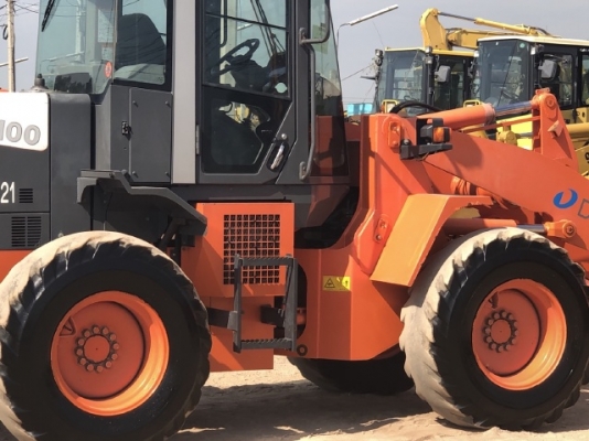 ขายรถตักล้อยาง HITACHI ZW100 ปี 2012 แขนยาวพิเศษ นำเข้าเองจากญี่ปุ่น สภาพสวยพร้อมใช้ มีVDOการทำงานครับ ขายรถตักล้อยาง HITACHI ZW100 ปี 2012 แขนยาวพิเศษ นำเข้าเองจากญี่ปุ่น สภาพสวยพร้อมใช้ มีVDOการทำงานครับ