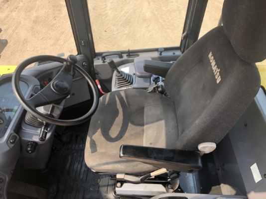 ขายรถตักล้อยาง KOMATSU WA100-6 ปี 2013 นำเข้าเองจากญี่ปุ่น สภาพสวยพร้อมใช้ มีVDOการทำงานครับ