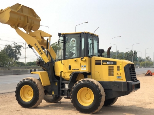 ขายรถตักล้อยาง KOMATSU WA100-6 ปี 2013 นำเข้าเองจากญี่ปุ่น สภาพสวยพร้อมใช้ มีVDOการทำงานครับ