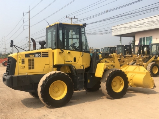 ขายรถตักล้อยาง KOMATSU WA100-6 ปี 2013 นำเข้าเองจากญี่ปุ่น สภาพสวยพร้อมใช้ มีVDOการทำงานครับ