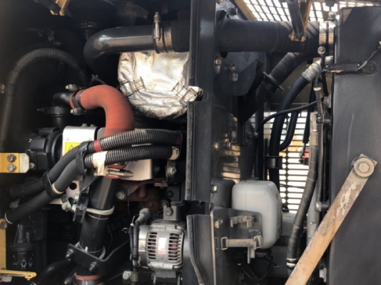 ขายรถตักล้อยาง KOMATSU WA100-6 ปี 2013 นำเข้าเองจากญี่ปุ่น สภาพสวยพร้อมใช้ มีVDOการทำงานครับ