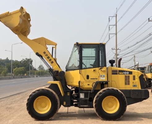 ขายรถตักล้อยาง KOMATSU WA100-6 ปี 2013 นำเข้าเองจากญี่ปุ่น สภาพสวยพร้อมใช้ มีVDOการทำงานครับ
