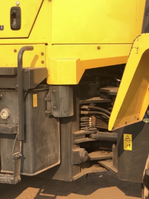 ขายรถตักล้อยาง KOMATSU WA100-6 ปี 2013 นำเข้าเองจากญี่ปุ่น สภาพสวยพร้อมใช้ มีVDOการทำงานครับ