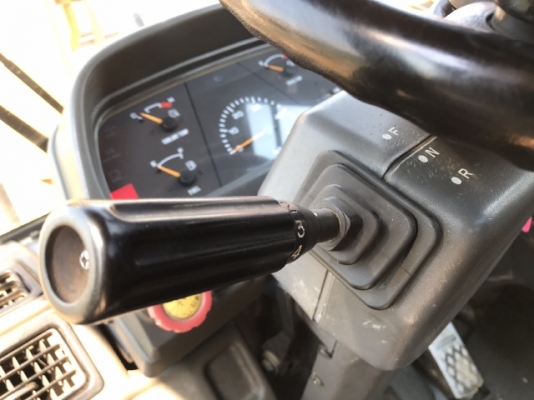 ขายรถตักล้อยาง TCM L26 นำเข้าเองจากญี่ปุ่น สภาพสวยพร้อมใช้ มีVDOการทำงานครับ ขายรถตักล้อยาง TCM L26 นำเข้าเองจากญี่ปุ่น สภาพสวยพร้อมใช้ มีVDOการทำงานครับ