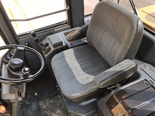 ขายรถตักล้อยาง TCM L26 นำเข้าเองจากญี่ปุ่น สภาพสวยพร้อมใช้ มีVDOการทำงานครับ ขายรถตักล้อยาง TCM L26 นำเข้าเองจากญี่ปุ่น สภาพสวยพร้อมใช้ มีVDOการทำงานครับ