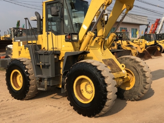 ขายรถตักล้อยาง KOMATSU WA300-3E นำเข้าเองจากญี่ปุ่น สภาพสวยพร้อมใช้ มีVDOการทำงานครับ