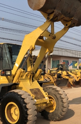 ขายรถตักล้อยาง KOMATSU WA300-3E นำเข้าเองจากญี่ปุ่น สภาพสวยพร้อมใช้ มีVDOการทำงานครับ