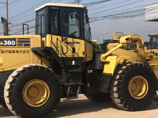ขายรถตักล้อยาง KOMATSU WA380-5 นำเข้าเองจากญี่ปุ่น สภาพสวยพร้อมใช้ มีVDOการทำงานครับ