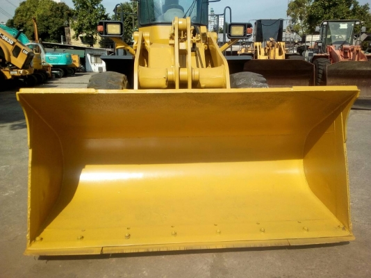 รถตักล้อยาง KOMATSU รุ่น WA 400-3 รถตักล้อยาง KOMATSU รุ่น WA 400-3