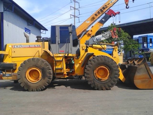 รถตักล้อยาง TCM รุ่น L40-3