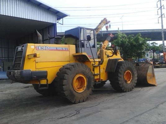 รถตักล้อยาง TCM รุ่น L40-3