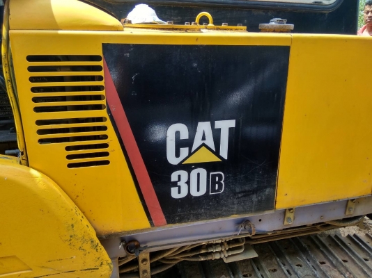 ขายแบคโฮ CAT30B เอกสารอินวอยรถสภาพสวยเต็มทุกระบบราคา 300,000