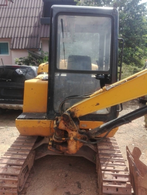 ขายแบคโฮ CAT30B เอกสารอินวอยรถสภาพสวยเต็มทุกระบบราคา 300,000