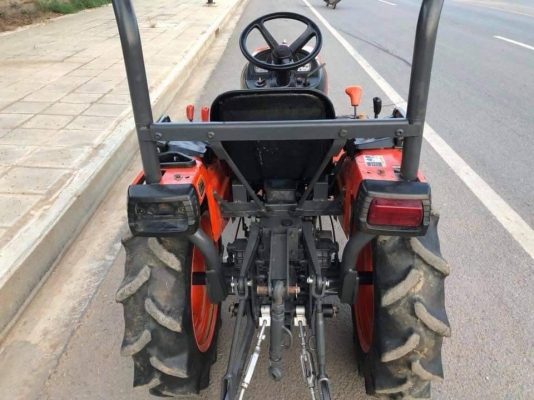 ขายสด/ดาวน์ B2420. 4WD พร้อมผานหลัง พร้อมใช้งาน ราคา125000