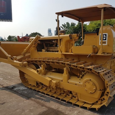 แทรคเตอร์ Caterpillar รุ่น D6C