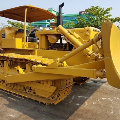 แทรคเตอร์ Caterpillar รุ่น D6C