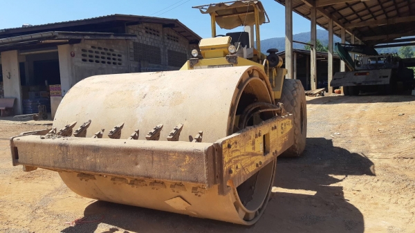 ขาย 999,999 รถบด SAKIA SV 500 TF 2 เพลา 2 เปลือก เครื่อง ISUZU เครื่องดี ปั้มสั่นแรง เอวแน่น ยางดี ลูกล้อเรียบสวย รถสวยพร้อมใช้ เอกสารซื้อขาย  รถอยู่ จันทบุรี 090-772-3710 090-772-3708