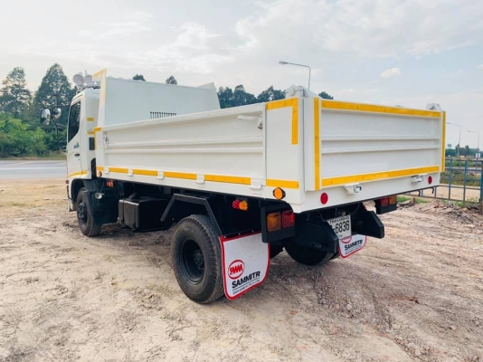 Hino mega เครื่อง 150 แรง ปี 49 หกล้อกระบะดัมพ์สามมิตร สวยเดิม พร้อมใช้งาน Hino mega เครื่อง 150 แรง ปี 49 หกล้อกระบะดัมพ์สามมิตร สวยเดิม พร้อมใช้งาน