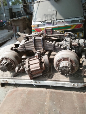 ขายด่วน ช่วงล่าง Isuzu 2เพลา พร้อมสโลว์ เพียง 110000 บาท