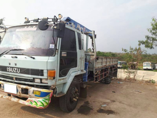 ขายด่วน Isuzu175 6ล้อ ยาว6เมตร10 เครน5ตัน รถสวยพร้อมใช้งาน เพียง 620000 บาท ขายด่วน Isuzu175 6ล้อ ยาว6เมตร10 เครน5ตัน รถสวยพร้อมใช้งาน เพียง 620000 บาท