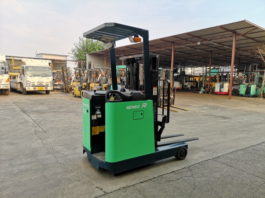 รถยกไฟฟ้าโตโยต้ารุ่น 7 น้ำหนักยก 1.5 ตัน เสาสูง 4.50 เมตร รถนอกนำเข้าสวยๆ