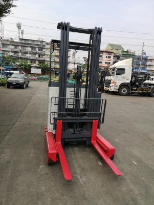 รถยกไฟฟ้านิชิยู น้ำหนักยก 1.5 ตัน เสาสูง 5.50 เมตร รถนอกนำเข้า