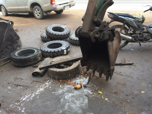 ขายแมคโคร pc 40 รุ่น 8