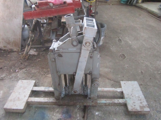 เครื่องอัดบล๊อคดินประสาน