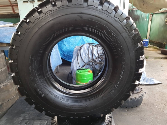 ขายยางลมรถยกโฟล์คลิฟท์ขนาด 825-15