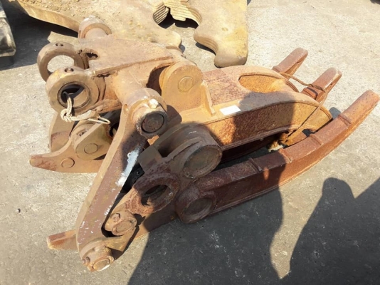 FROM JAPANตัวคีบปากหนีบไม้GRAPPLE สำหรับรถขุดไซค์40,45,50,55 /สวมบูทสลัก45 มิล/ราคาเพียง:26,000บาท FROM JAPANตัวคีบปากหนีบไม้GRAPPLE สำหรับรถขุดไซค์40,45,50,55 /สวมบูทสลัก45 มิล/ราคาเพียง:26,000บาท