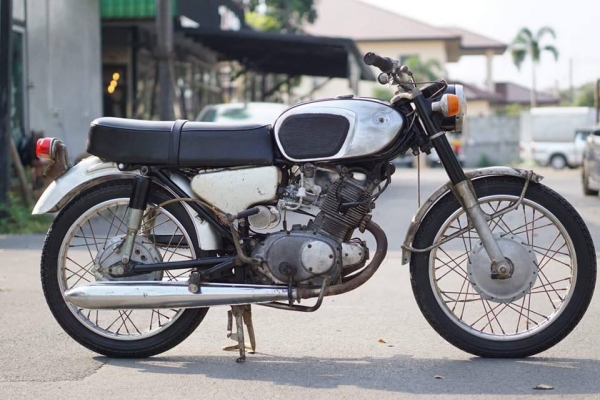 ร้าน วุฒิ นนบุรี ขาย HONDA CB93 125cc