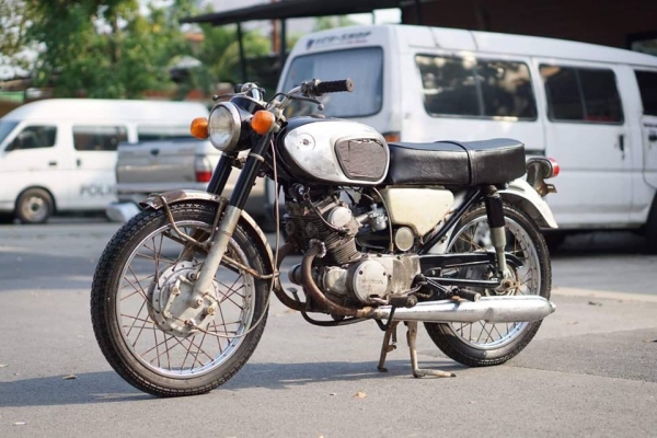 ร้าน วุฒิ นนบุรี ขาย HONDA CB93 125cc