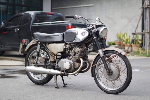 ขาย HoNDA CB160 ปี 1965 หาอยู่รีบเลยคับ