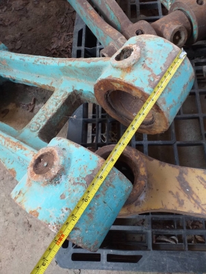 ขายโตงเตง/ข้ออ่อน สำหรับรถขุด Kobelco SK200 ขายโตงเตง/ข้ออ่อน สำหรับรถขุด Kobelco SK200