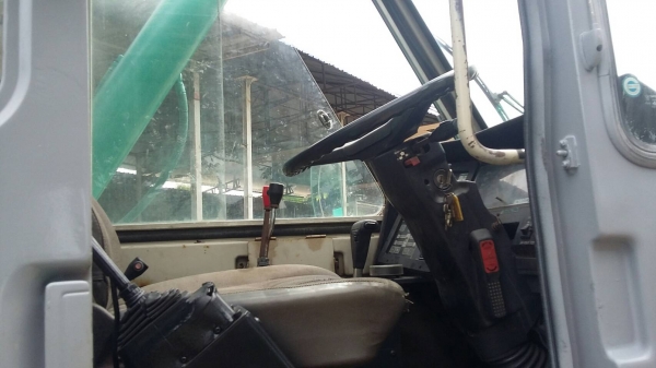 ขายรถเครนขนาด 5ตัน ยี่ห้อ KOBELCO รุ่น RK70 เครื่องยนต์อีสุสุ 4BD1Terbo 4ล้อ ขับเคลื่อน2เพลา ยกสูงได้21m มีแอร์ รถเก่านอก มีเอกสาร รถมีเล่มทะเบียนพร้อมโอน สามารถจัดไฟแนนซ์ได้