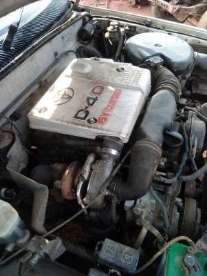 ขายเครื่อง พร้อมเกียร์  2kd  d4d Turbo  เครื่อง  0808208575